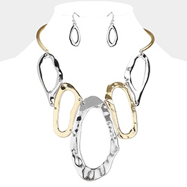 Abstract Hammered Hoop Link Toggle Necklace