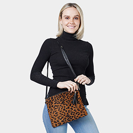 Leopard Patterned Clutch / Crossbody Bag