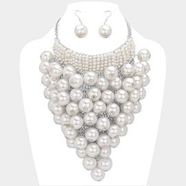 Chunky Pearl Beaded Statementn Necklace