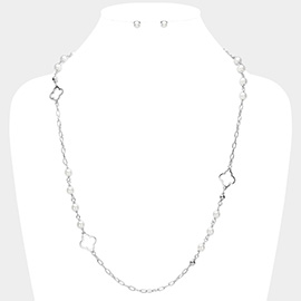 Open Metal Quatrefoil Pearl Station Necklace